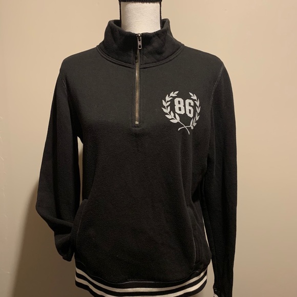 PINK Victoria's Secret Tops - 🎀 EUC Victoria’s Secret “Pink” black Pullover 🐕